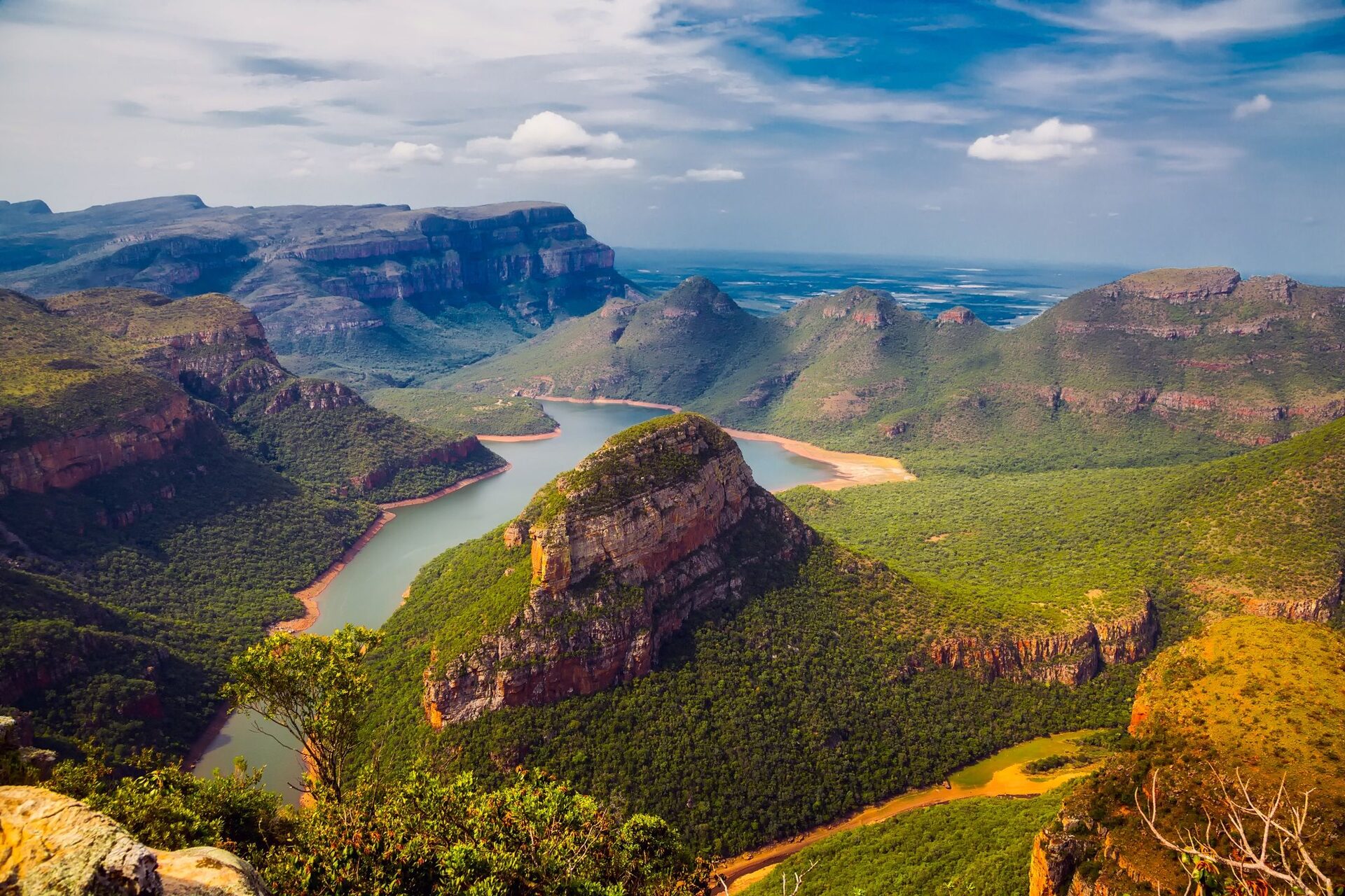 Cinematic landscape of Limpopo at dusk